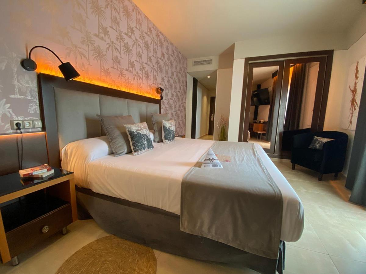 On Aleta Room Designed For Adults Almuñécar Eksteriør bilde